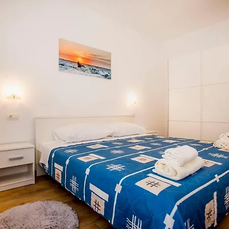 Apartment Dragica