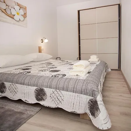 Dragica Apartman *