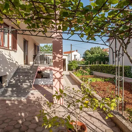 Dragica Apartment *